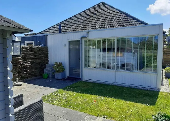 Lovely Holiday Home With Garden